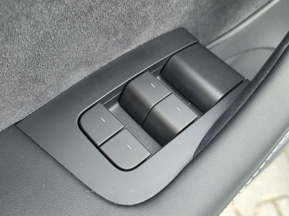 Long Range RWD 75kWh SOH 92,9%