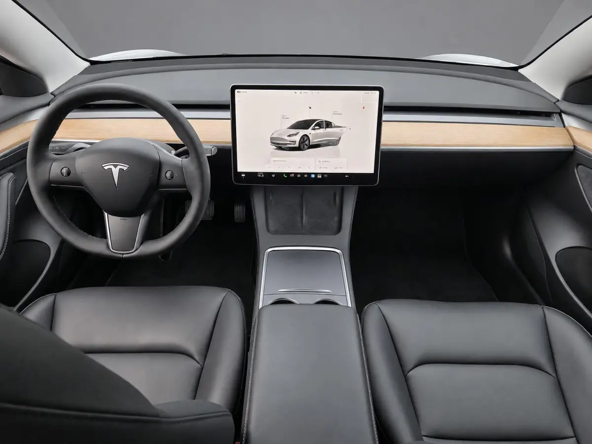 Long Range RWD 75kWh SOH 92,9%