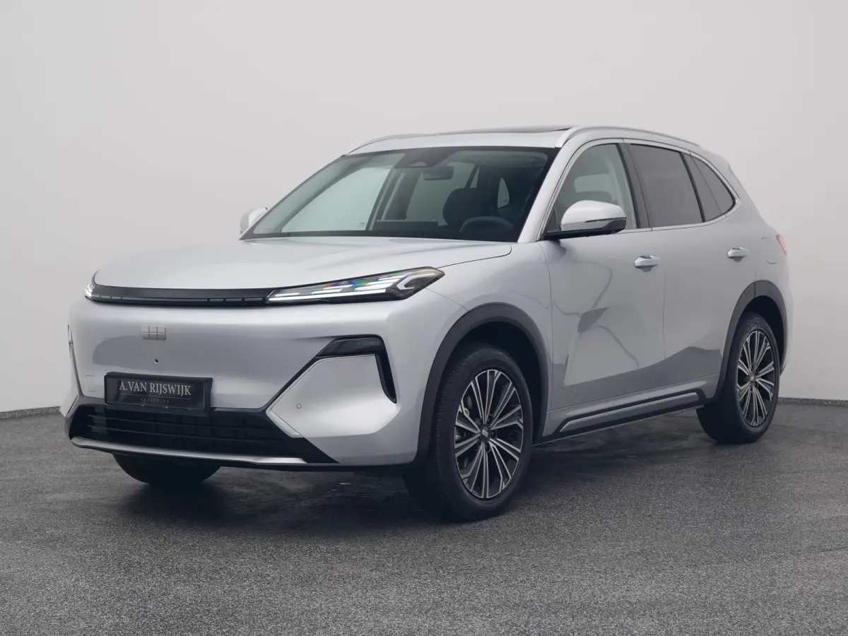 NEW | 1.5 Max+ | 18x BESCHIKBAAR | 136 KM ELEKTRISCH | PANO | HUD | ADAPTIVE | STOEL- EN STUURVERW. + VENT. + MASSAGE