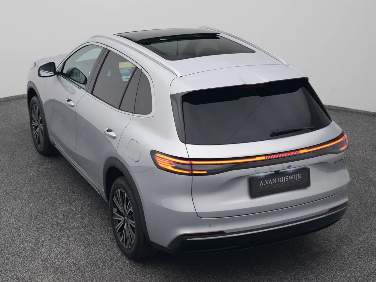 NEW | 1.5 Max+ | 18x BESCHIKBAAR | 136 KM ELEKTRISCH | PANO | HUD | ADAPTIVE | STOEL- EN STUURVERW. + VENT. + MASSAGE