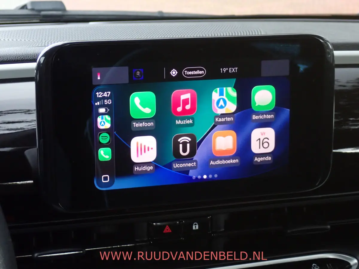 42kWh 88%SOH PASSION CARPLAY / DAB / 16-INCH / CCS