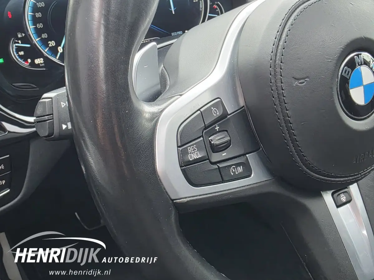 530i xDrive High Executive M Sport Pano / 360 Camera / H&K / Navi / Elek Aklep