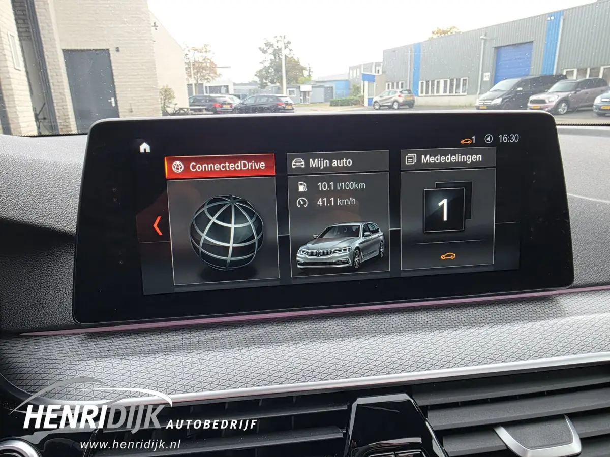 530i xDrive High Executive M Sport Pano / 360 Camera / H&K / Navi / Elek Aklep
