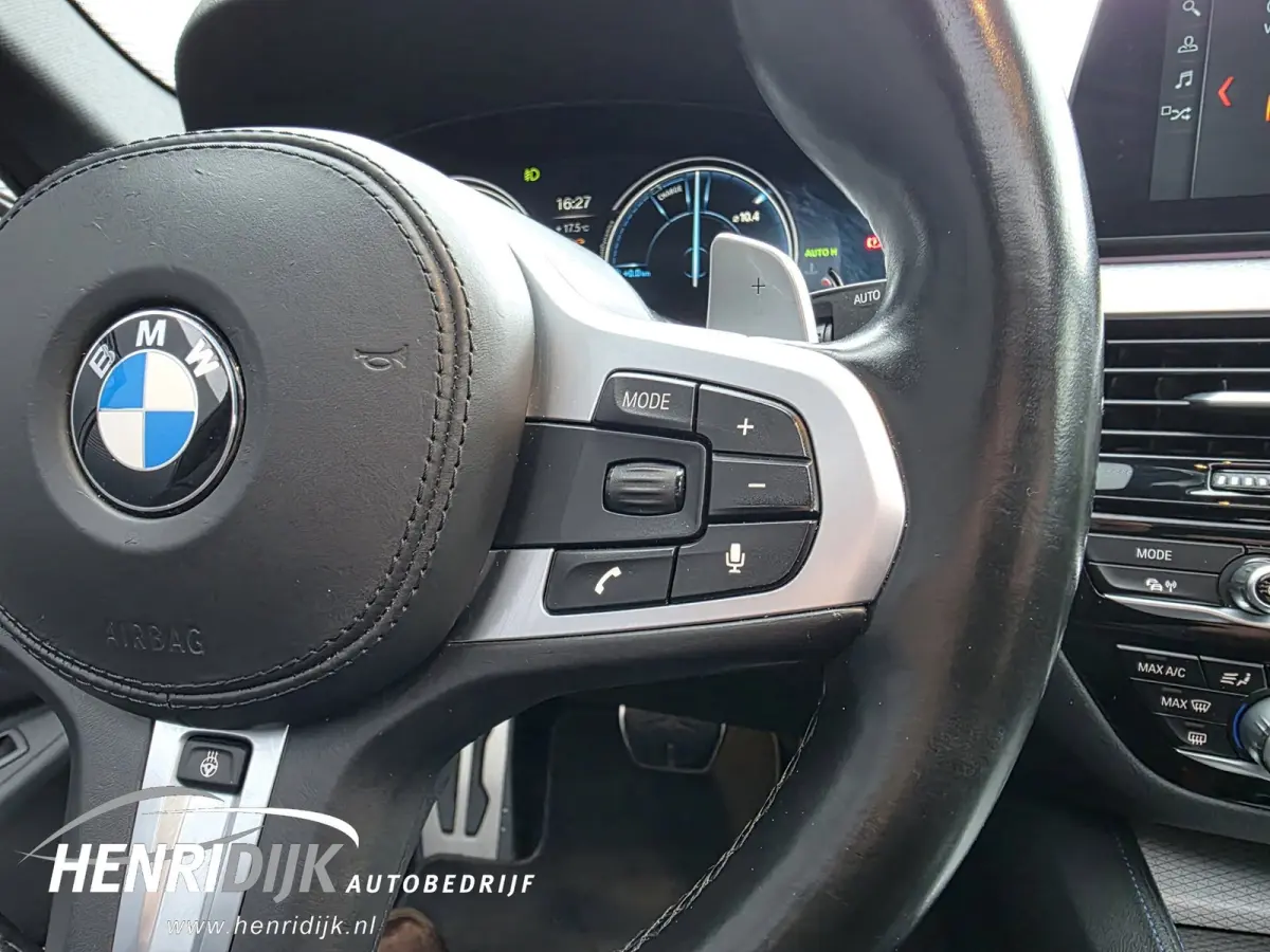 530i xDrive High Executive M Sport Pano / 360 Camera / H&K / Navi / Elek Aklep