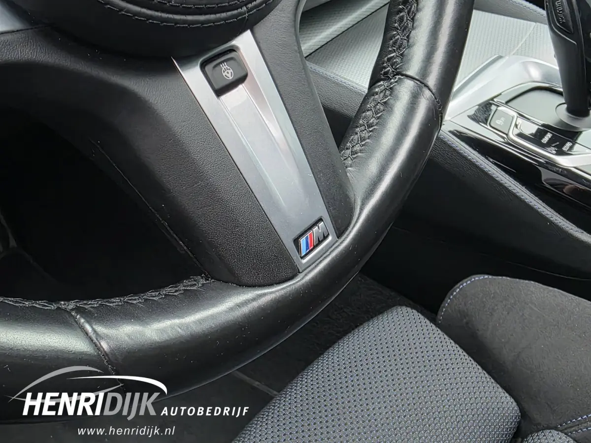 530i xDrive High Executive M Sport Pano / 360 Camera / H&K / Navi / Elek Aklep
