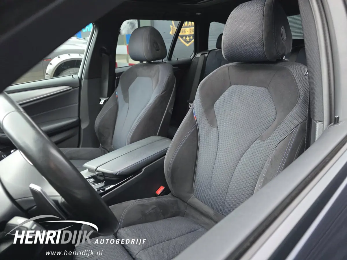 530i xDrive High Executive M Sport Pano / 360 Camera / H&K / Navi / Elek Aklep