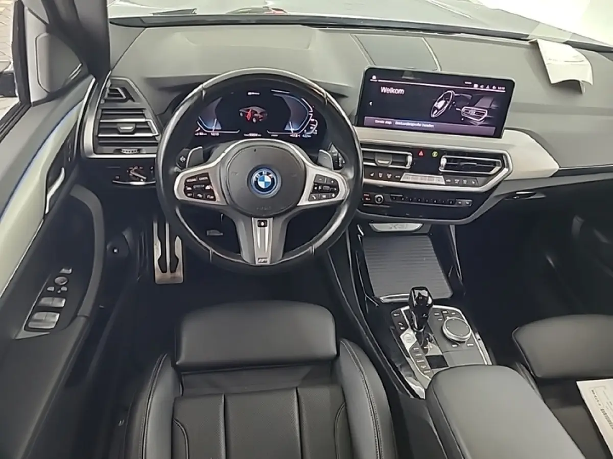 xDrive30e Bns Ed.+ 1e-Eig. & Dealer-Onderh. BOVAG-Garantie. NL-Auto