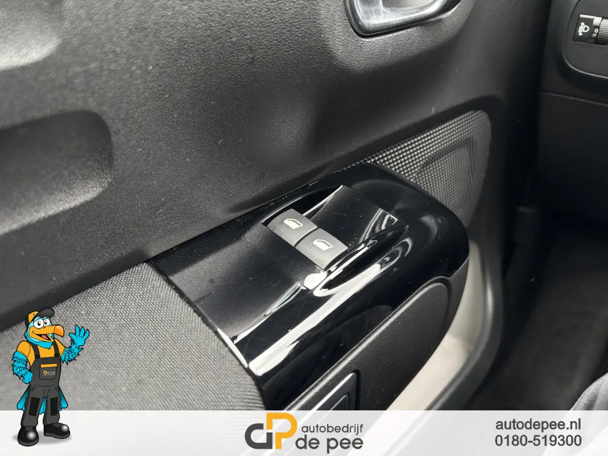 1.2 PureTech Business GARANTIE/CRUISE/CLIMA/CARPLAY/PARKEERSENS./LICHTMETAAL rijklaarprijs!