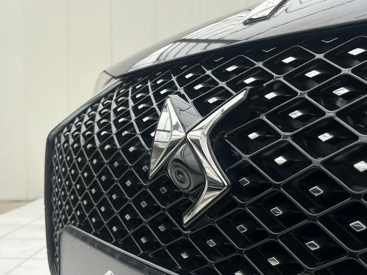 Antoine de saint Exupéry 54 kWh | Camera rondom | Keyless | Stoelverwarming |