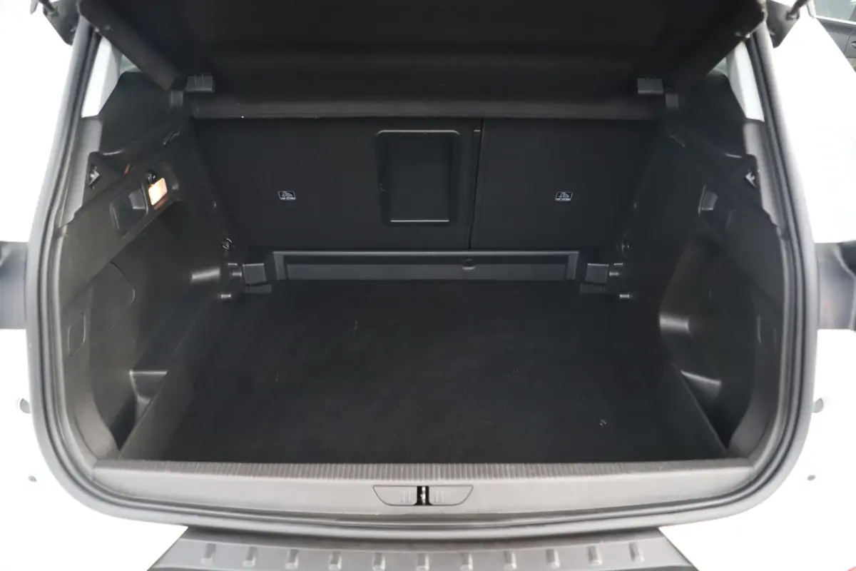 1.2 Turbo Innovation 131PK NIEUWE DB RIEM! Navigatie Achteruitrijcamera Sportstoelen Carplay Android Climate Cruise Control