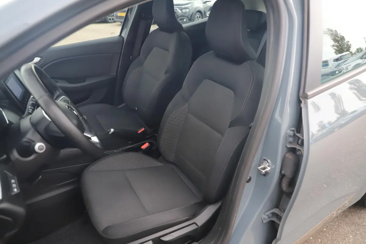 1.0 TCe Zen Trekhaak Navigatie Airco Cruise Control Rijstrooksensor LED