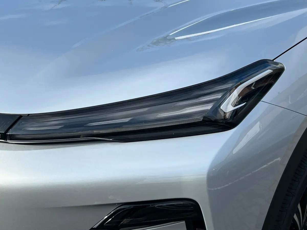 1.5 Max+ PHEV | Long Range | 8 jaar garantie | Geely Specialist | Pano