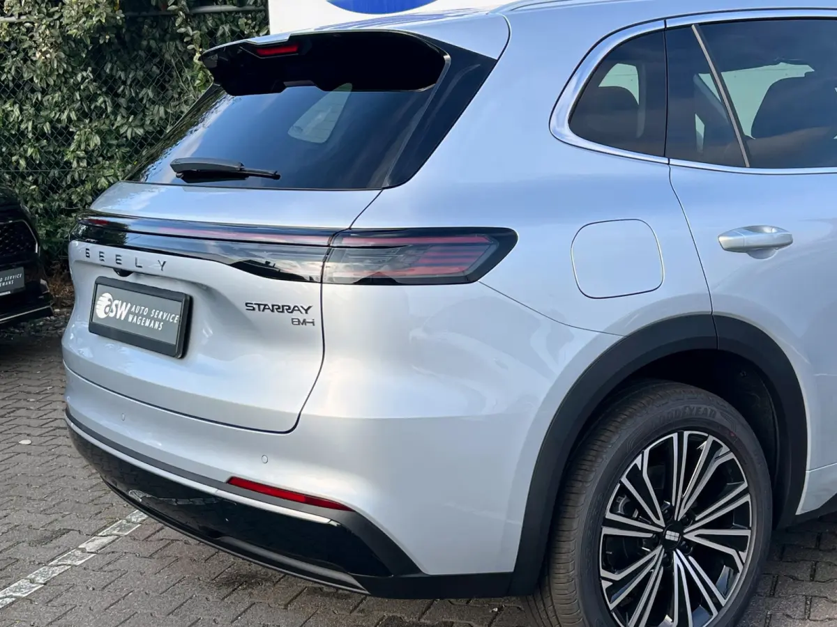 1.5 Max+ PHEV | Long Range | 8 jaar garantie | Geely Specialist | Pano