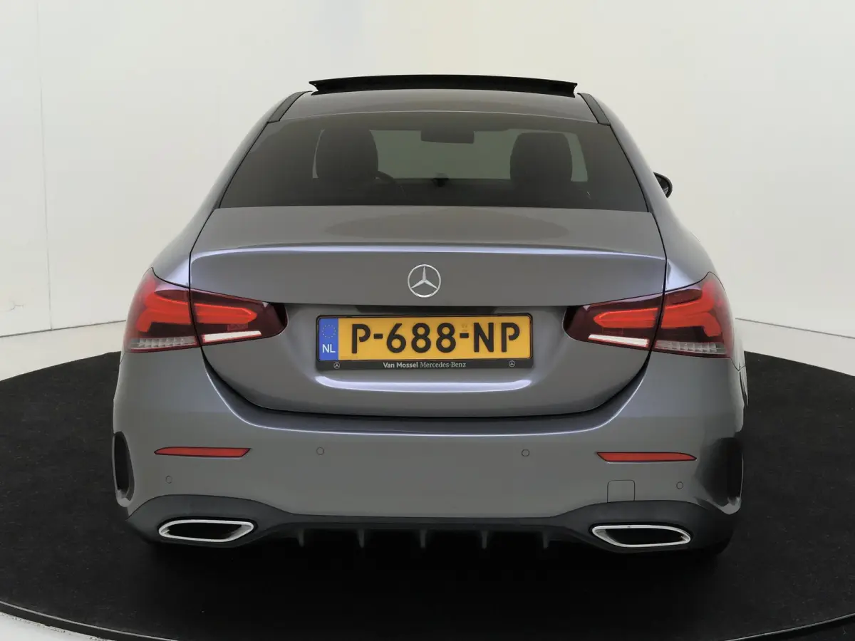 180 Business Solution AMG Premium Plus /Panoramadak /Memory /Keyless /Night-Pakket