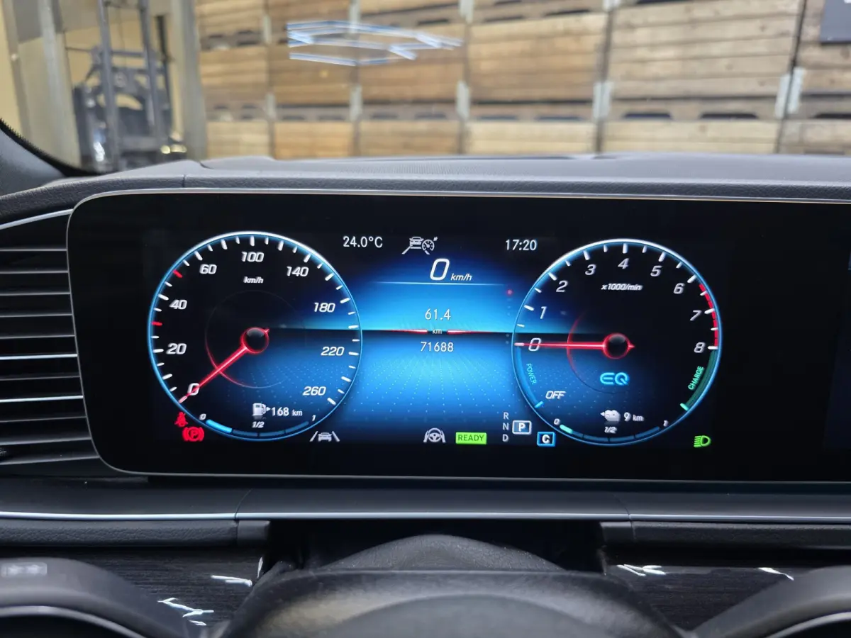 350 e 4MATIC Premium Plus Luchtvering LED Memory Leder Pano Trekhaak LM