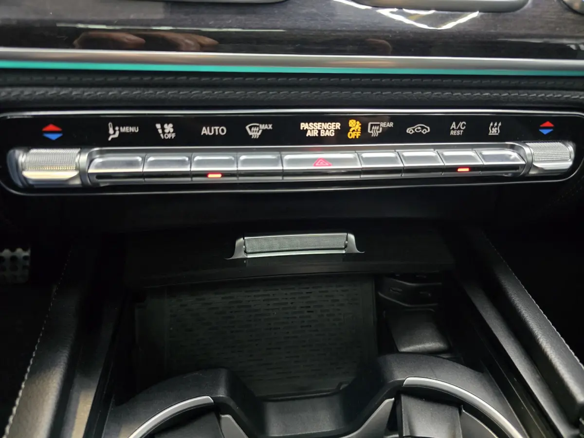 350 e 4MATIC Premium Plus Luchtvering LED Memory Leder Pano Trekhaak LM