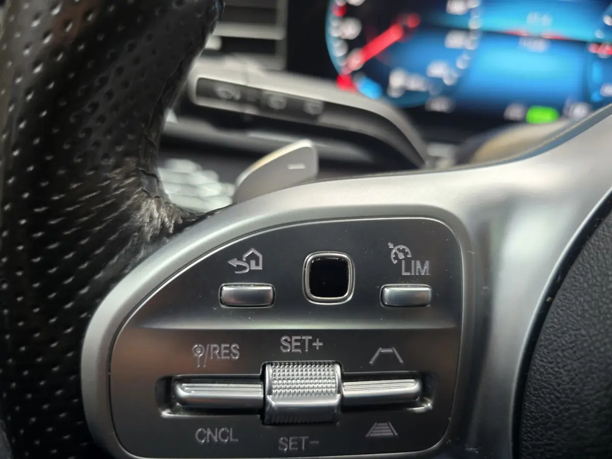 350 e 4MATIC Premium Plus Luchtvering LED Memory Leder Pano Trekhaak LM