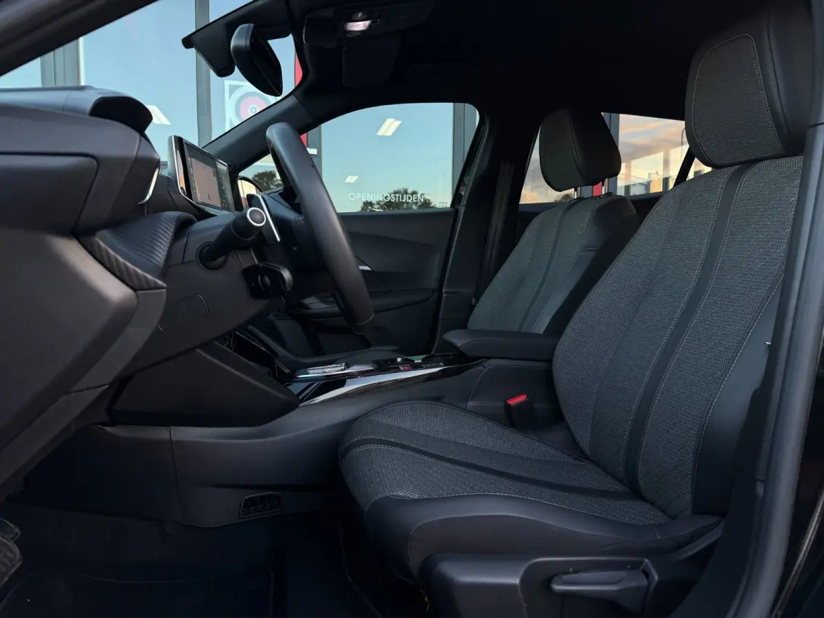 1.2 Hybrid 145PK Allure | Carplay | Rijstrooksensor