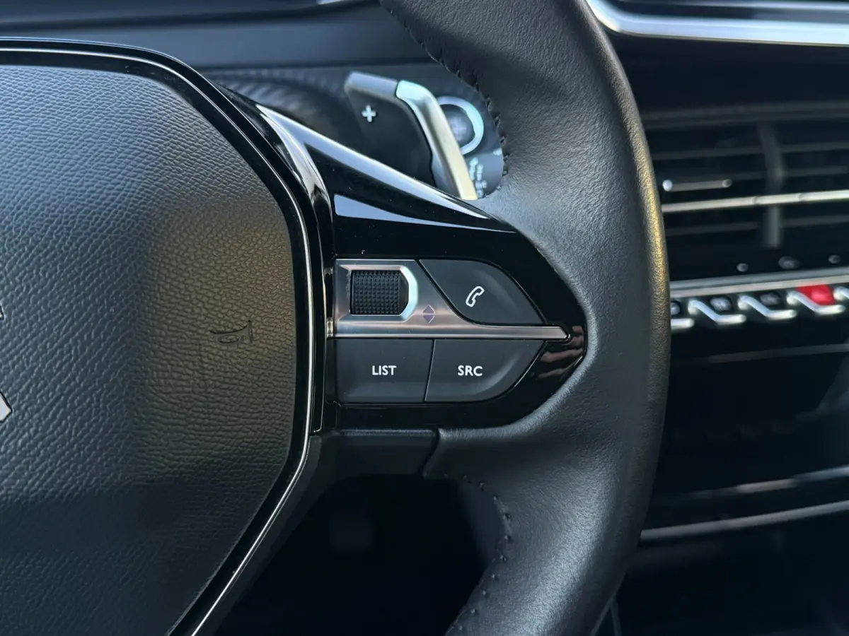 1.2 Hybrid 145PK Allure | Carplay | Rijstrooksensor