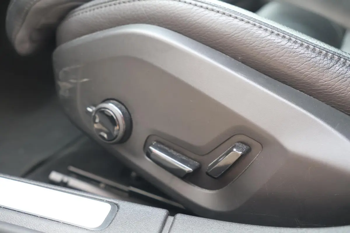 T8 Recharge AWD Inscription | Stoelverwarming | Trekhaak | Parkeercamera | Panoramadak | H/K | BLIS | Pilot Assist | Keyless
