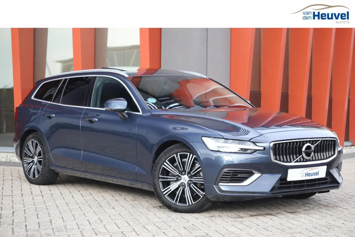 T8 Recharge AWD Inscription | Stoelverwarming | Trekhaak | Parkeercamera | Panoramadak | H/K | BLIS | Pilot Assist | Keyless