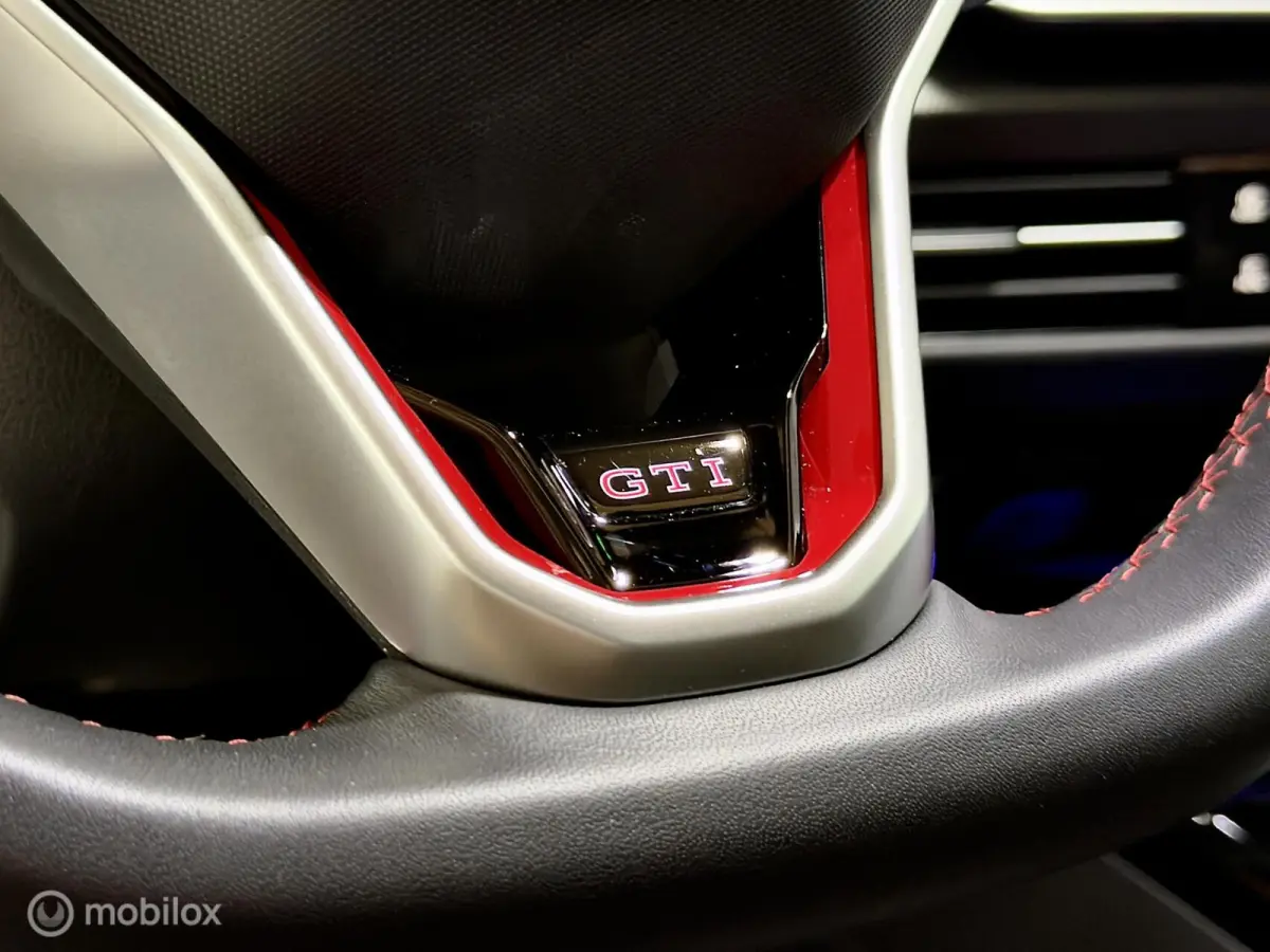 8.5 2.0 TSI GTI Clubsport | Pano | HuD | H/K | IQ | Black Style | Dodehoek | Alcantara/Leer | Camera | Stoel- & Stuurverwarming | AutoPilot | Sfeer | 301PK