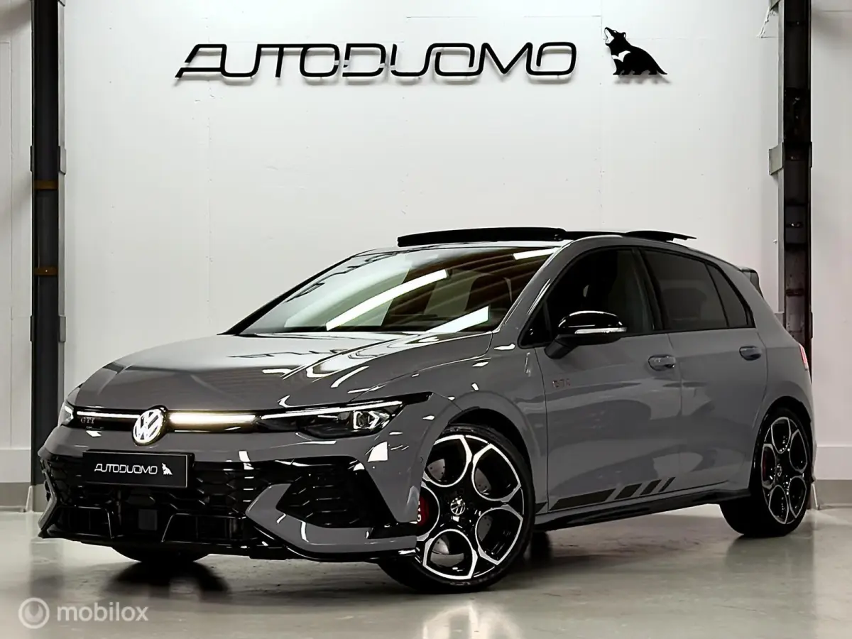 8.5 2.0 TSI GTI Clubsport | Pano | HuD | H/K | IQ | Black Style | Dodehoek | Alcantara/Leer | Camera | Stoel- & Stuurverwarming | AutoPilot | Sfeer | 301PK