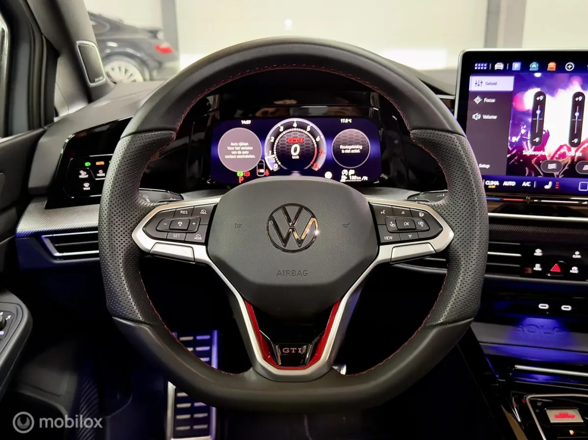 8.5 2.0 TSI GTI Clubsport | Pano | HuD | H/K | IQ | Black Style | Dodehoek | Alcantara/Leer | Camera | Stoel- & Stuurverwarming | AutoPilot | Sfeer | 301PK