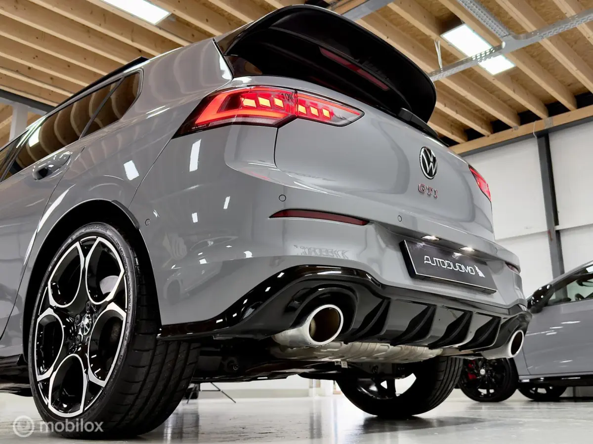 8.5 2.0 TSI GTI Clubsport | Pano | HuD | H/K | IQ | Black Style | Dodehoek | Alcantara/Leer | Camera | Stoel- & Stuurverwarming | AutoPilot | Sfeer | 301PK