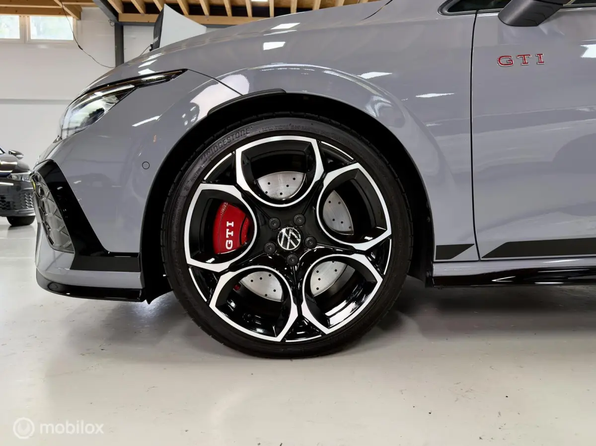 8.5 2.0 TSI GTI Clubsport | Pano | HuD | H/K | IQ | Black Style | Dodehoek | Alcantara/Leer | Camera | Stoel- & Stuurverwarming | AutoPilot | Sfeer | 301PK