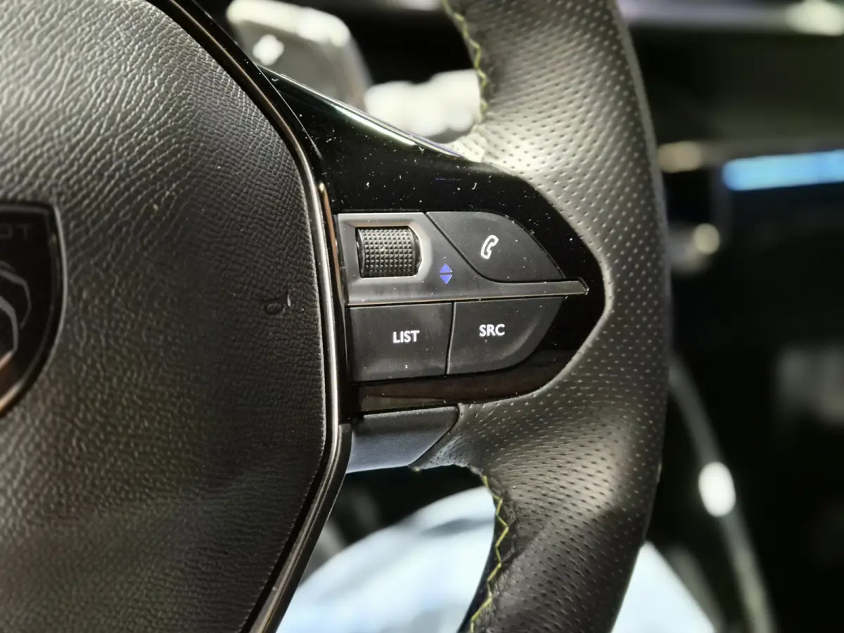 1.2 Hybrid 145 GT 360 Camera | Groot Navi | Carplay/Android | LED | Half leer | Dode-hoek