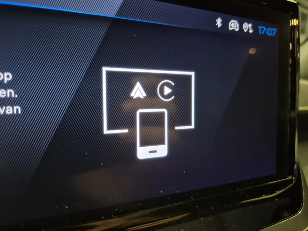 1.2 Hybrid 145 GT 360 Camera | Groot Navi | Carplay/Android | LED | Half leer | Dode-hoek