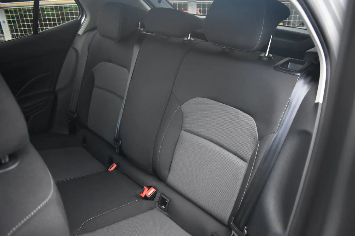 1.0 95PK TSI Selection | Airco | Alarm klasse 1(startblokkering) | Cruise control