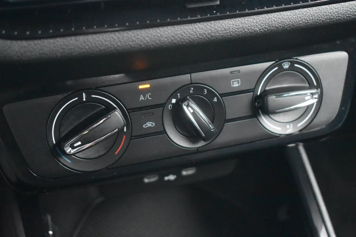 1.0 95PK TSI Selection | Airco | Alarm klasse 1(startblokkering) | Cruise control