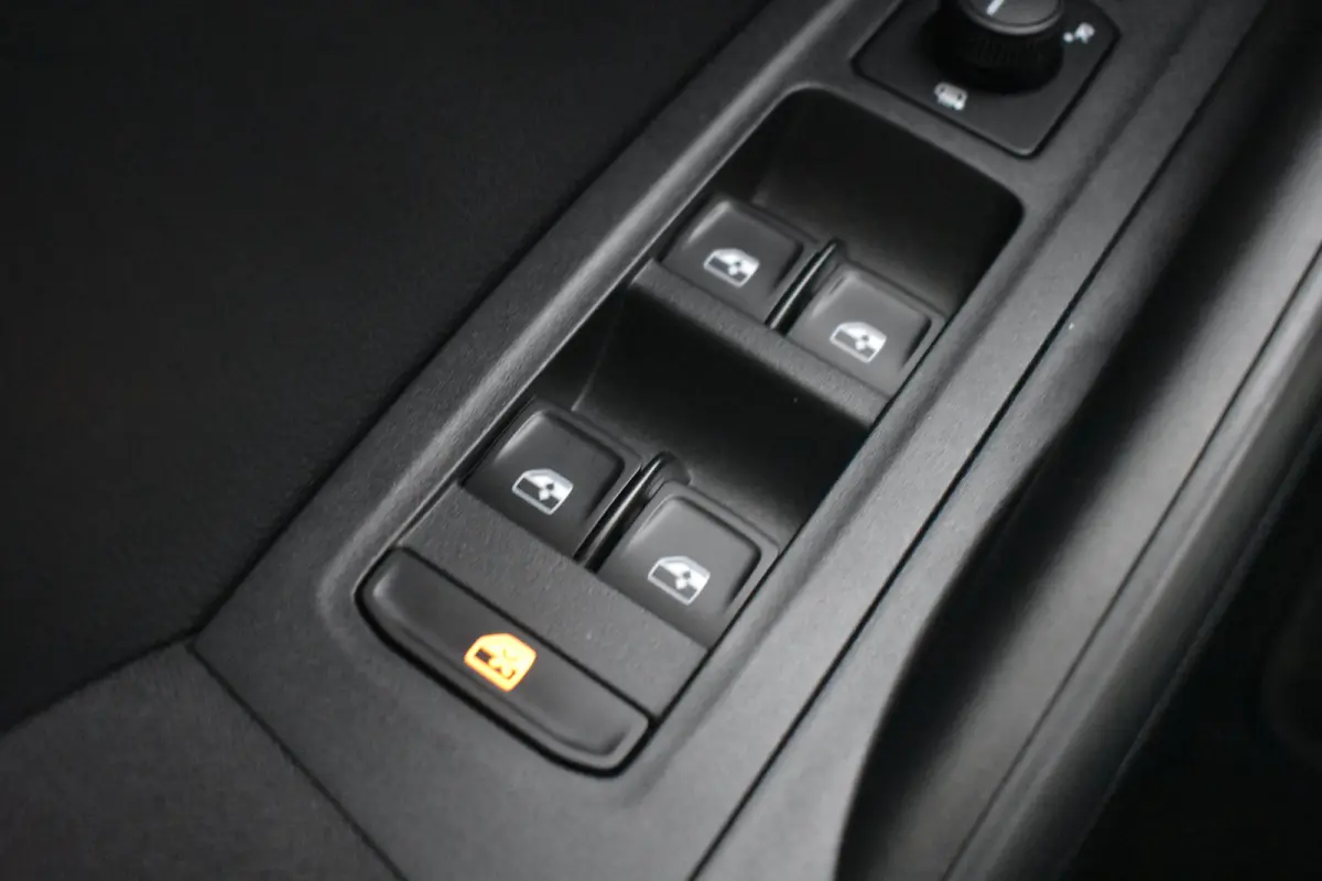 1.0 95PK TSI Selection | Airco | Alarm klasse 1(startblokkering) | Cruise control