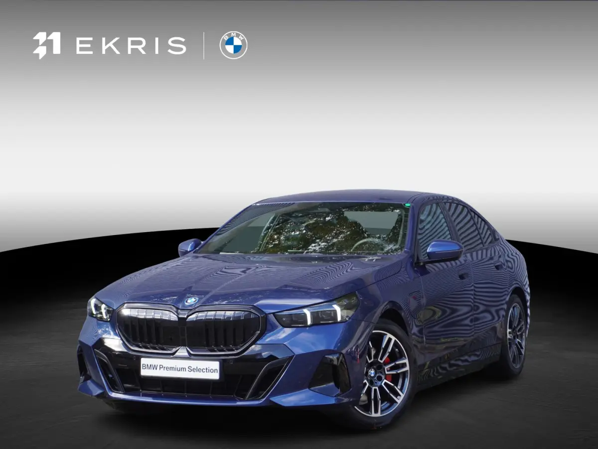 530e | SoH 100% | M Sportpakket Pro | Comfort Pack | Trekhaak met elektrisch wegklapbare kogel | Stoelventilatie voor beide voorstoelen | Harman Kardon HiFi Sound system | Driving Assistant 
