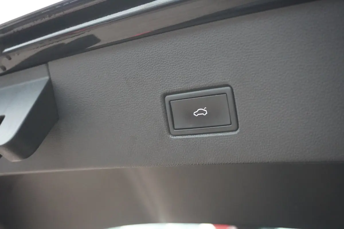 1.5 TSI Style Business Automaat | Airco | Navigatie | Vol opties | Dealerauto | Inruil mogelijk