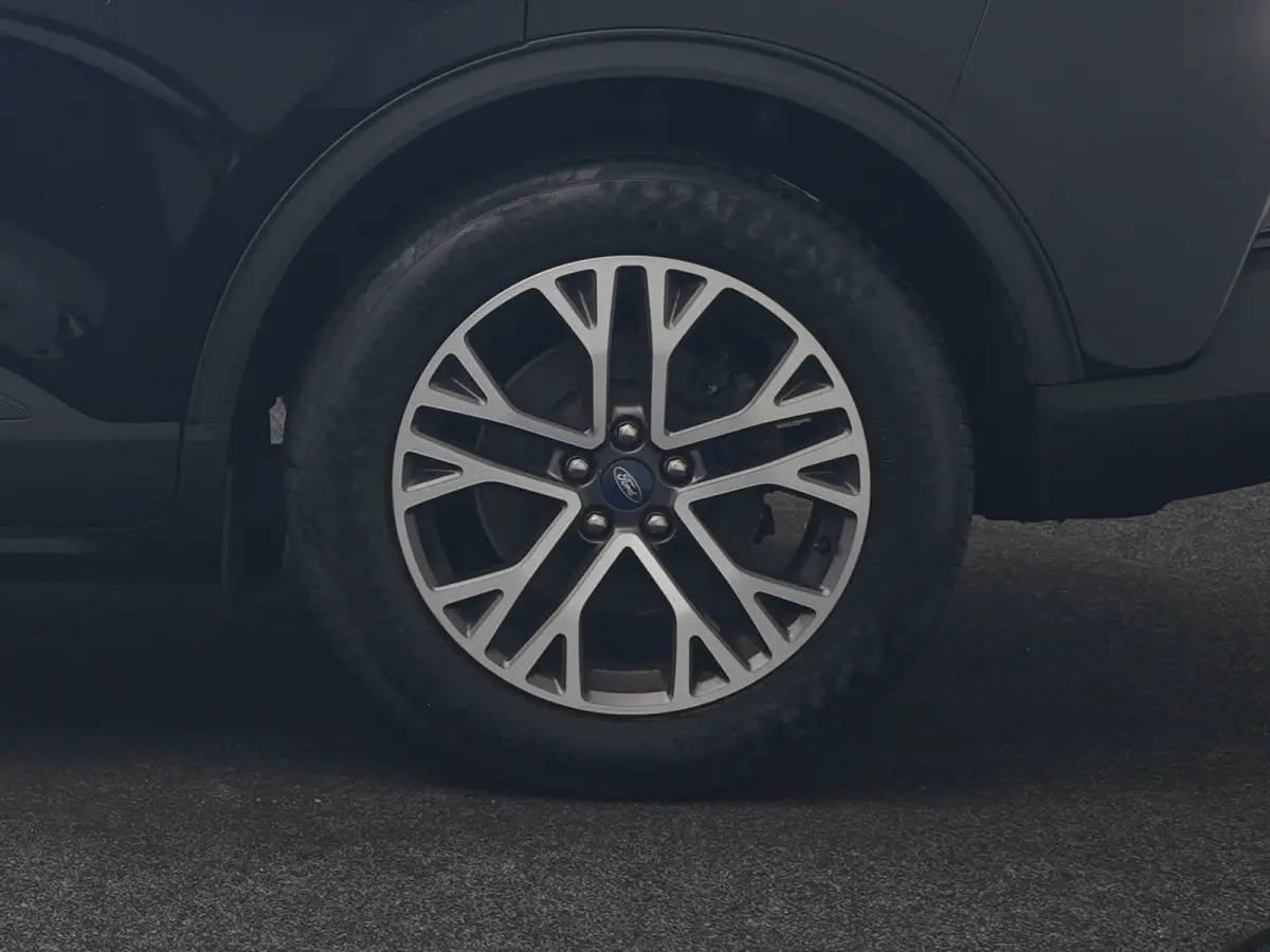 2.5 Titanium X PHEV 225pk Dealer O.H. | Bang & Olufsen | Voorstoelen Verwarmd | Apple Carplay | Keyless | LED Koplampen | Navigatie | DAB | Cruise Control | 18"L.M | Plug In Hybrid |