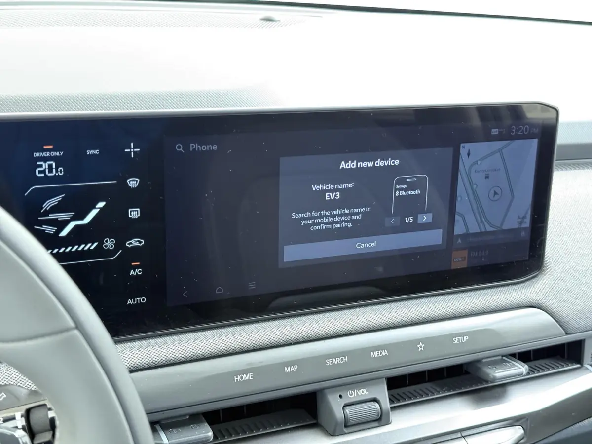 Plus Advanced 58.3 kWh SOH 100% | HARMAN KARDON | DODE HOEK | ELEK. STOELEN | STOEL + STUURVERWARMING | ADAP. CRUISE | ACHTERUITRIJCAMERA | PANO | FABRIEKS GARANTIE TOT 01-2032 | NET ONDERHO