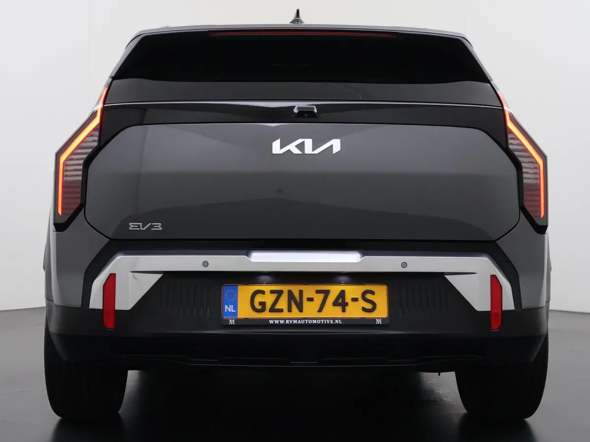Plus Advanced 58.3 kWh SOH 100% | HARMAN KARDON | DODE HOEK | ELEK. STOELEN | STOEL + STUURVERWARMING | ADAP. CRUISE | ACHTERUITRIJCAMERA | PANO | FABRIEKS GARANTIE TOT 01-2032 | NET ONDERHO