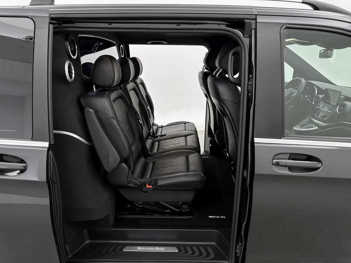 300d Lang DC Avantgarde AMG line Leder Camera Navigatie Trekhaak afneembaar Dubbele cabine