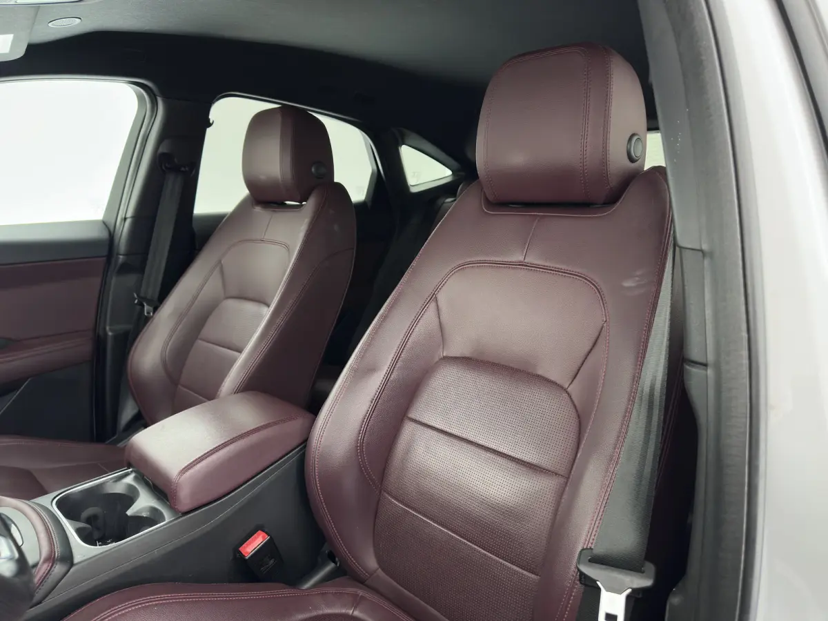 1.5 P300e AWD R-Dynamic HSE (Plug-in) {SoH-99%} (INCL-BTW) *LEATHER | FULL-LED | MEMORY-PACK | MERIDIAN-SOUND | BLINDSPOT | CAMERA | NAVI-FULLMAP | HEATED-SPORTSEATS | DAB+ | KEYLESS | ECC |