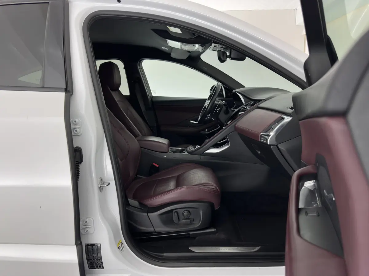 1.5 P300e AWD R-Dynamic HSE (Plug-in) {SoH-99%} (INCL-BTW) *LEATHER | FULL-LED | MEMORY-PACK | MERIDIAN-SOUND | BLINDSPOT | CAMERA | NAVI-FULLMAP | HEATED-SPORTSEATS | DAB+ | KEYLESS | ECC |