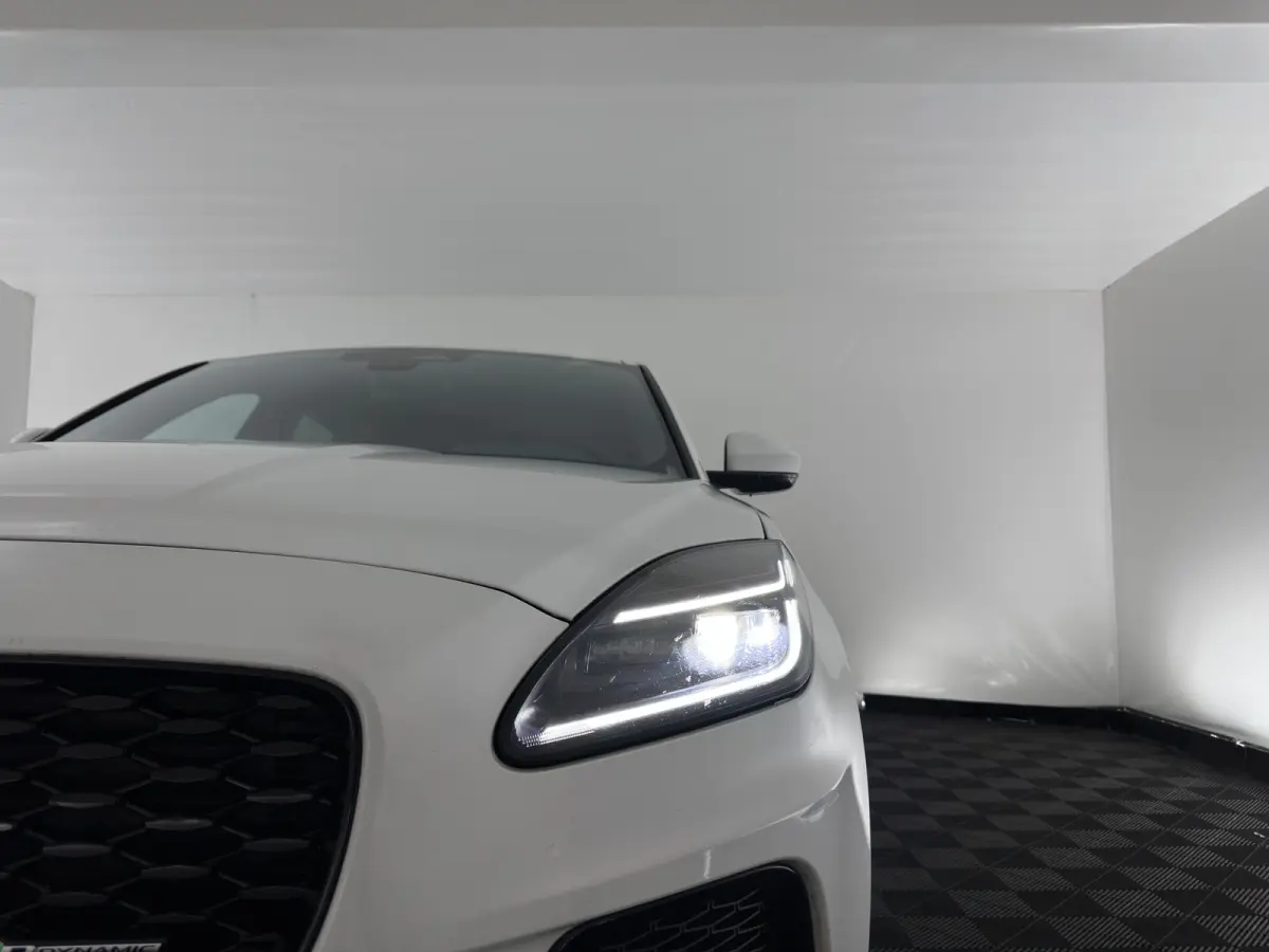 1.5 P300e AWD R-Dynamic HSE (Plug-in) {SoH-99%} (INCL-BTW) *LEATHER | FULL-LED | MEMORY-PACK | MERIDIAN-SOUND | BLINDSPOT | CAMERA | NAVI-FULLMAP | HEATED-SPORTSEATS | DAB+ | KEYLESS | ECC |