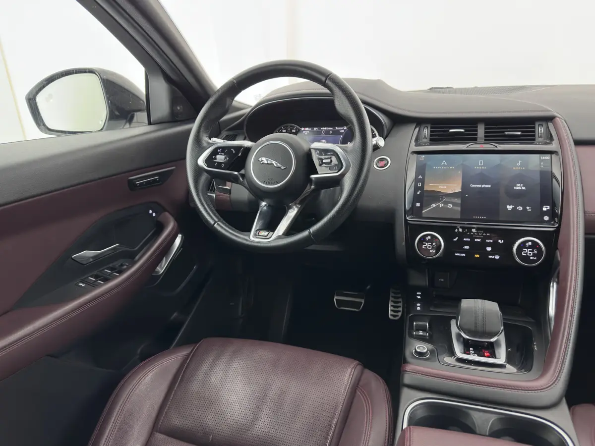 1.5 P300e AWD R-Dynamic HSE (Plug-in) {SoH-99%} (INCL-BTW) *LEATHER | FULL-LED | MEMORY-PACK | MERIDIAN-SOUND | BLINDSPOT | CAMERA | NAVI-FULLMAP | HEATED-SPORTSEATS | DAB+ | KEYLESS | ECC |