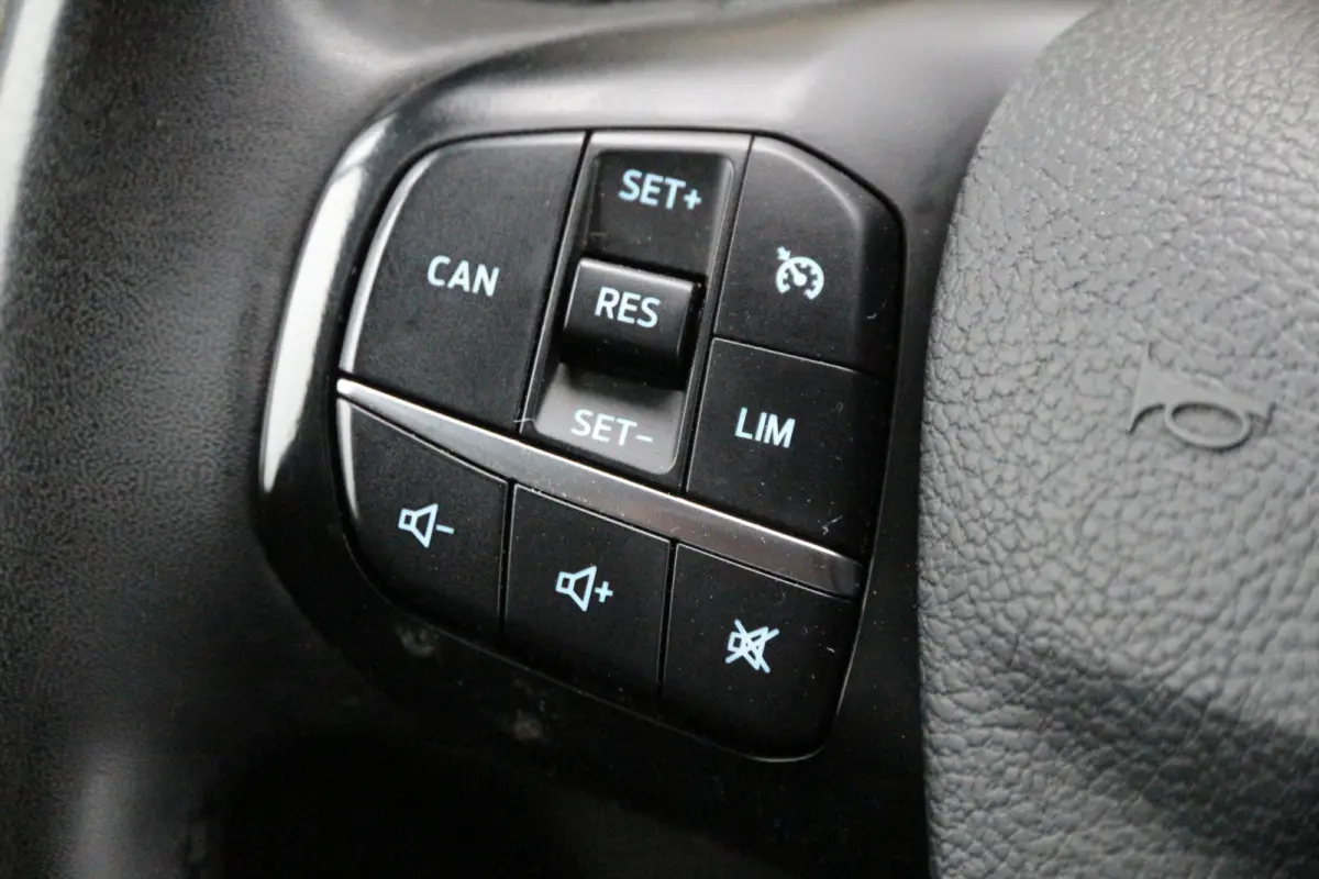 2.0 TDCI 130 | 2X Schuifdeur | Trekhaak | Inrichting | Cruise | Airco..