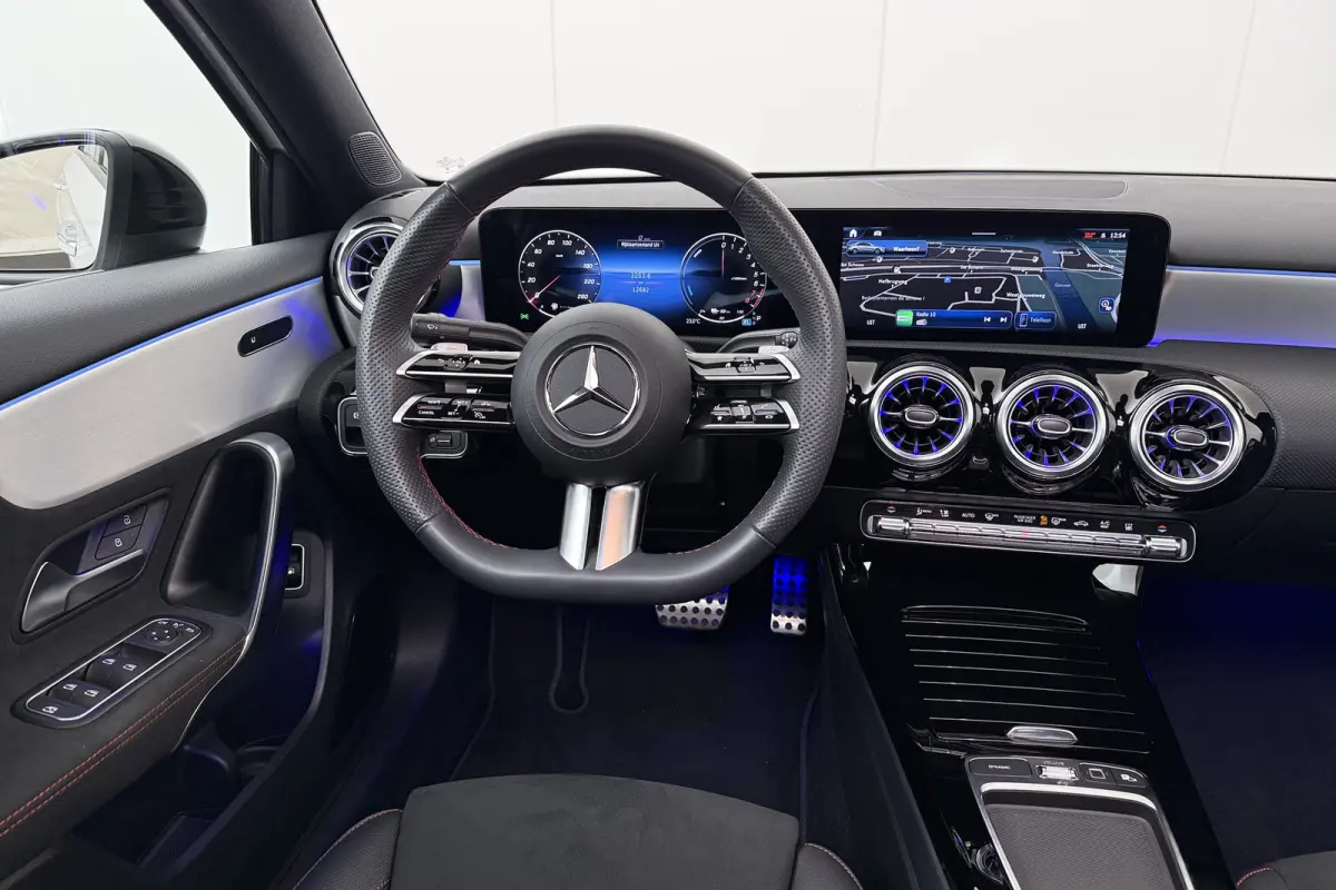 250e AMG Night-Pack Pano-dak 360*Camera Ad.Cruise