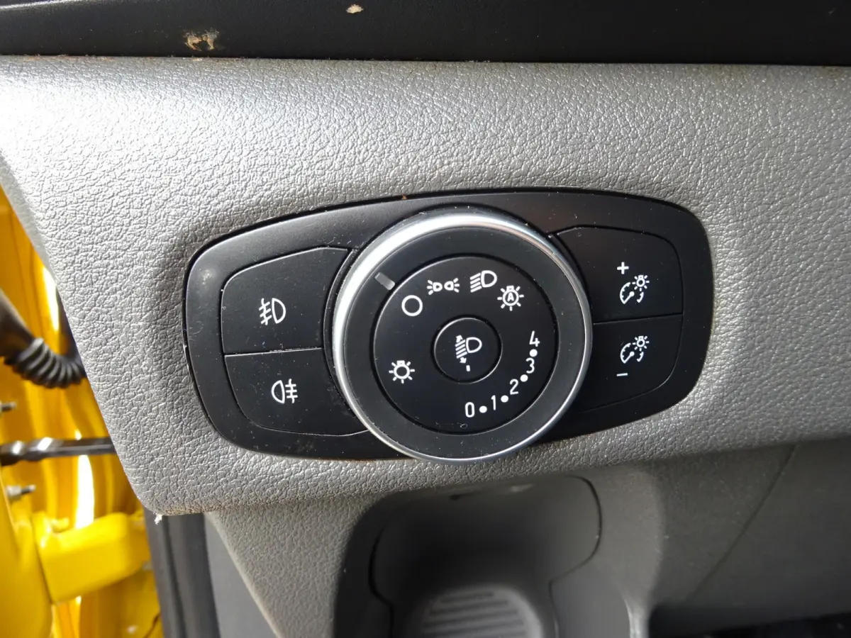 320 2.0 TDCI L2H2 Trend AIRCO CRUISE CONTROL EX HEIJMANS