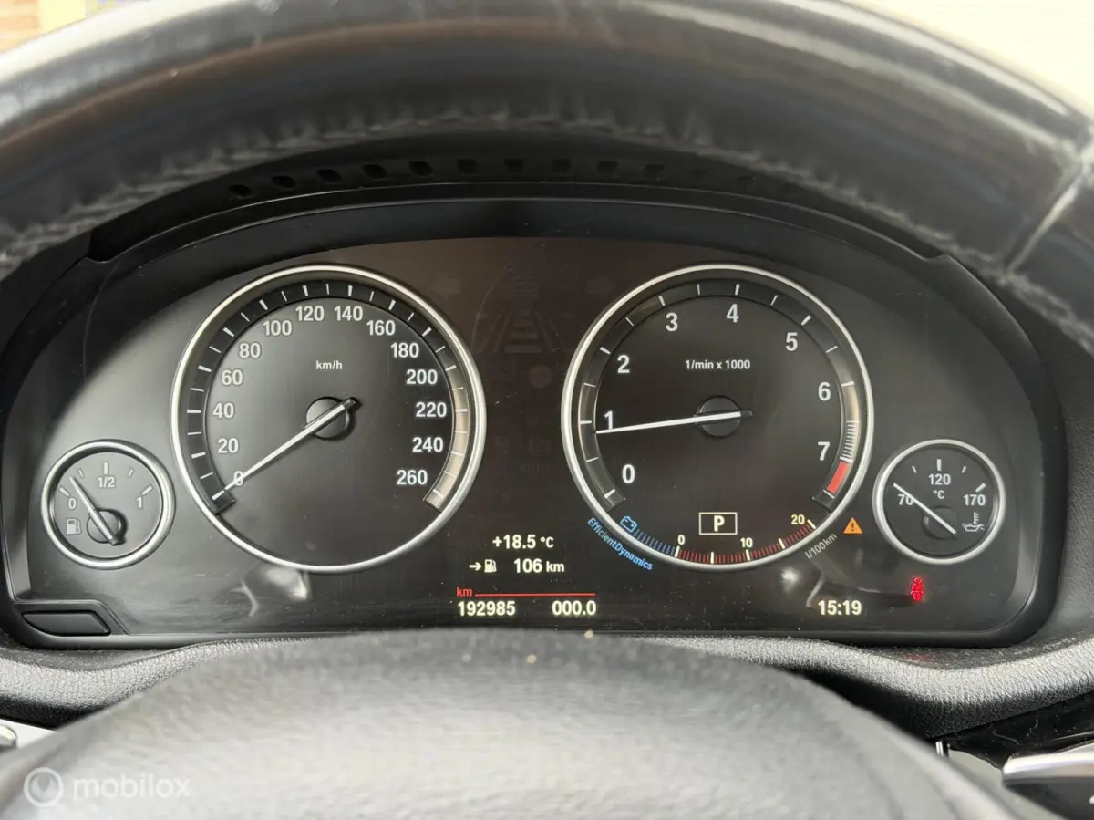 xDrive20i LCi High Executive M-Sport ORG NED Panoramdak