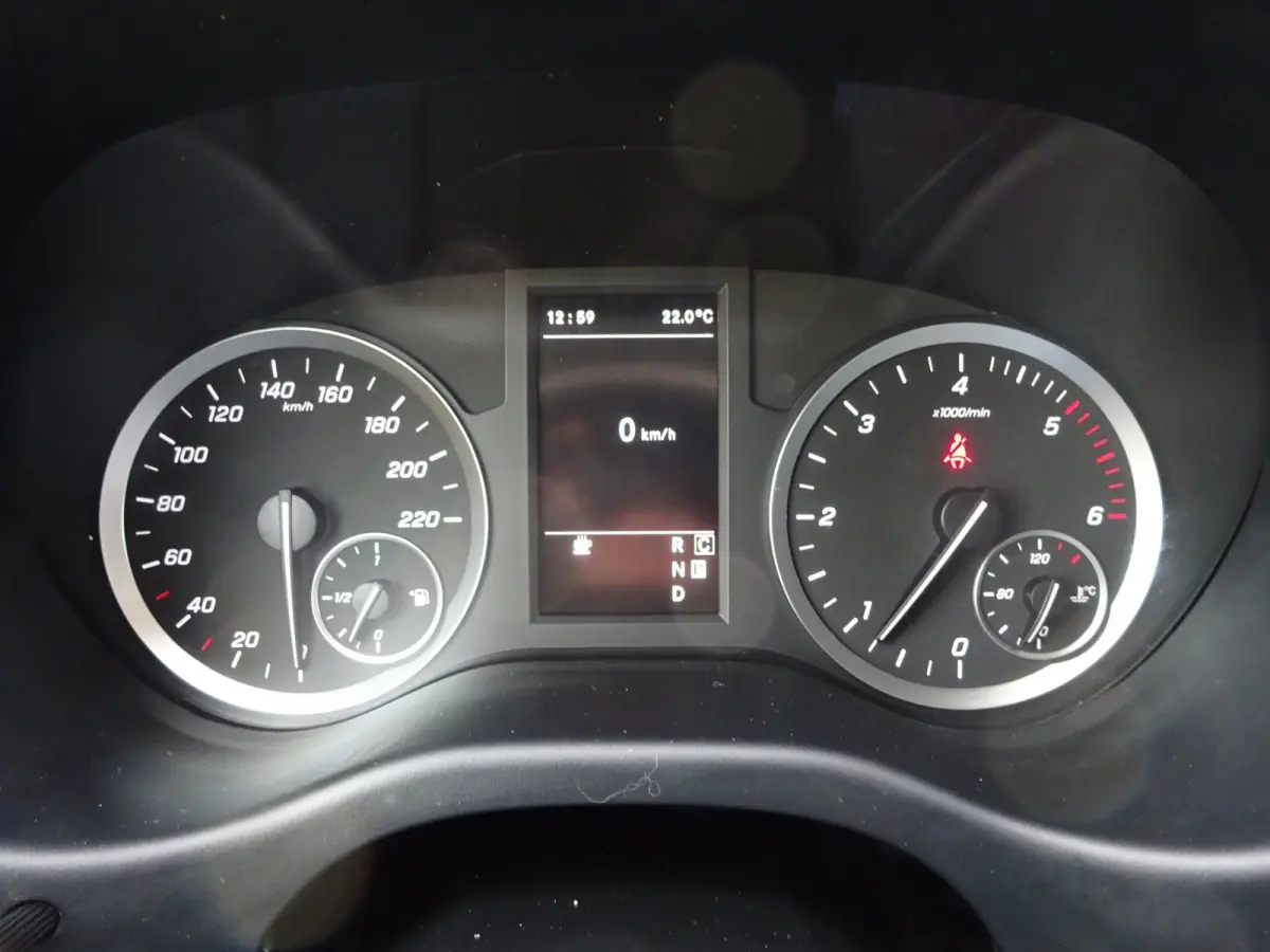 114 CDI 140 PK AIRCO 3 ZITS LEDER NAVIGATIE LMV